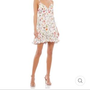 Mac Duggal leena Butterfly Print Ruffle Hem Mini Dress size 2 NWT!